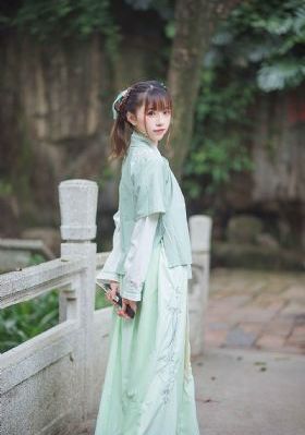 内衣办公室动未增删带翻译1-4